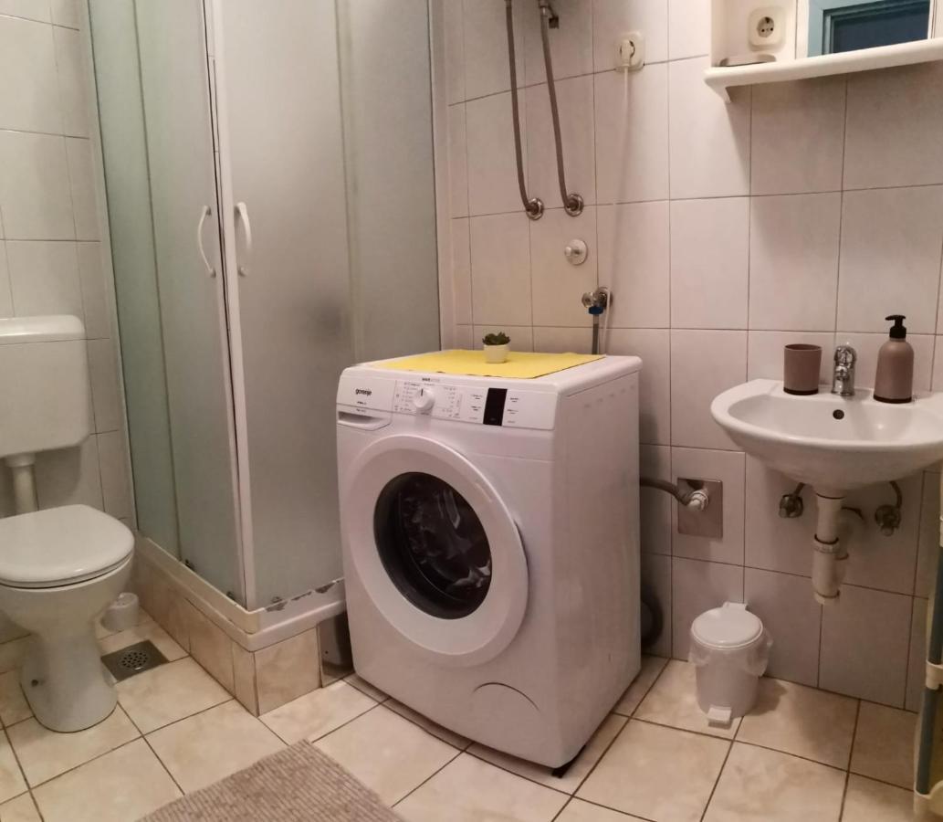 Apartments Sretna 格拉达茨 外观 照片