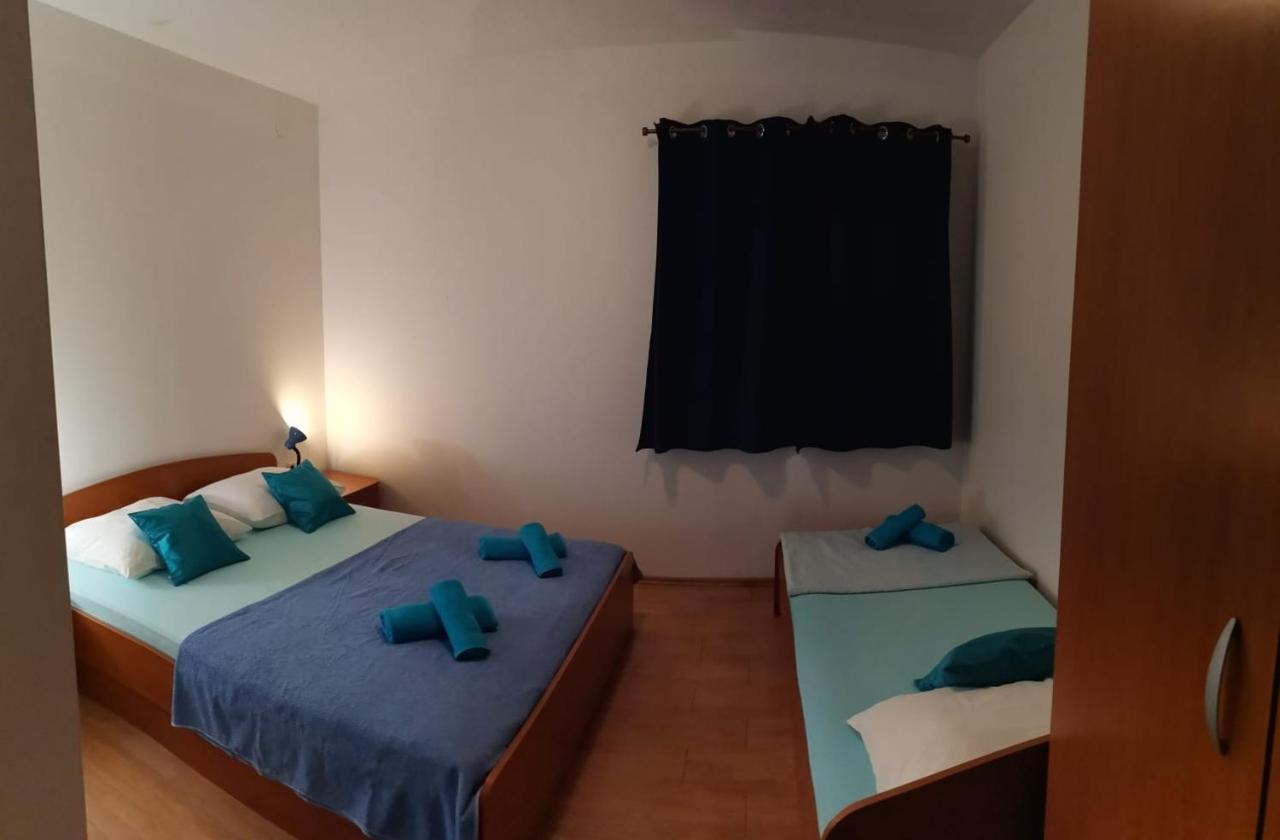Apartments Sretna 格拉达茨 外观 照片