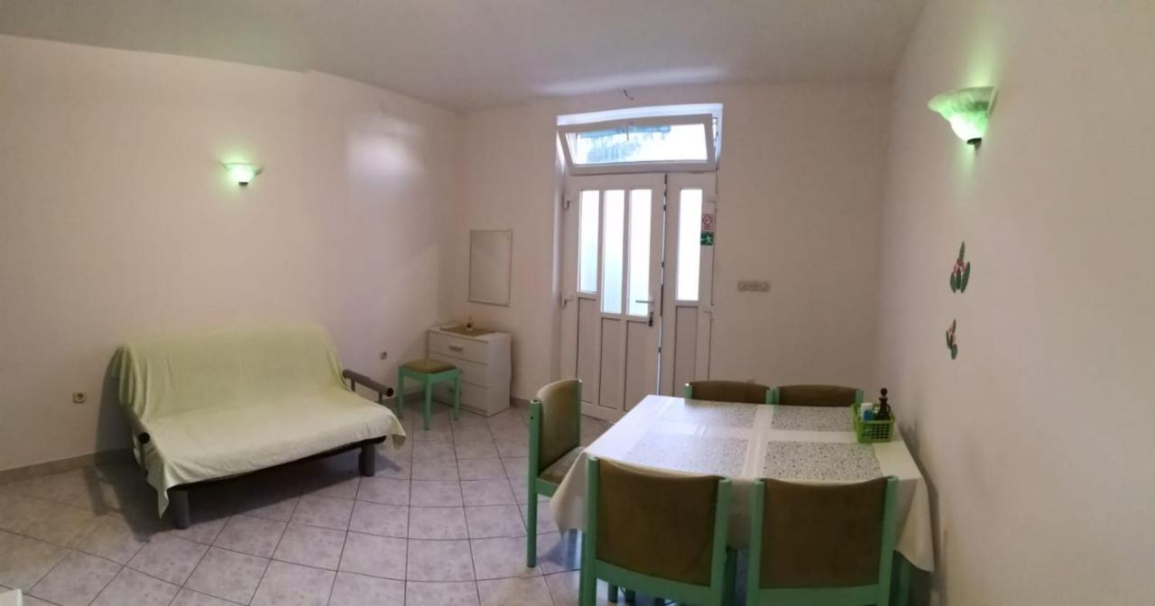 Apartments Sretna 格拉达茨 外观 照片