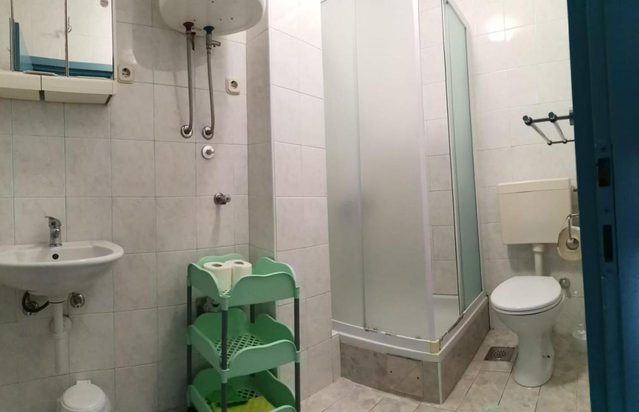 Apartments Sretna 格拉达茨 外观 照片